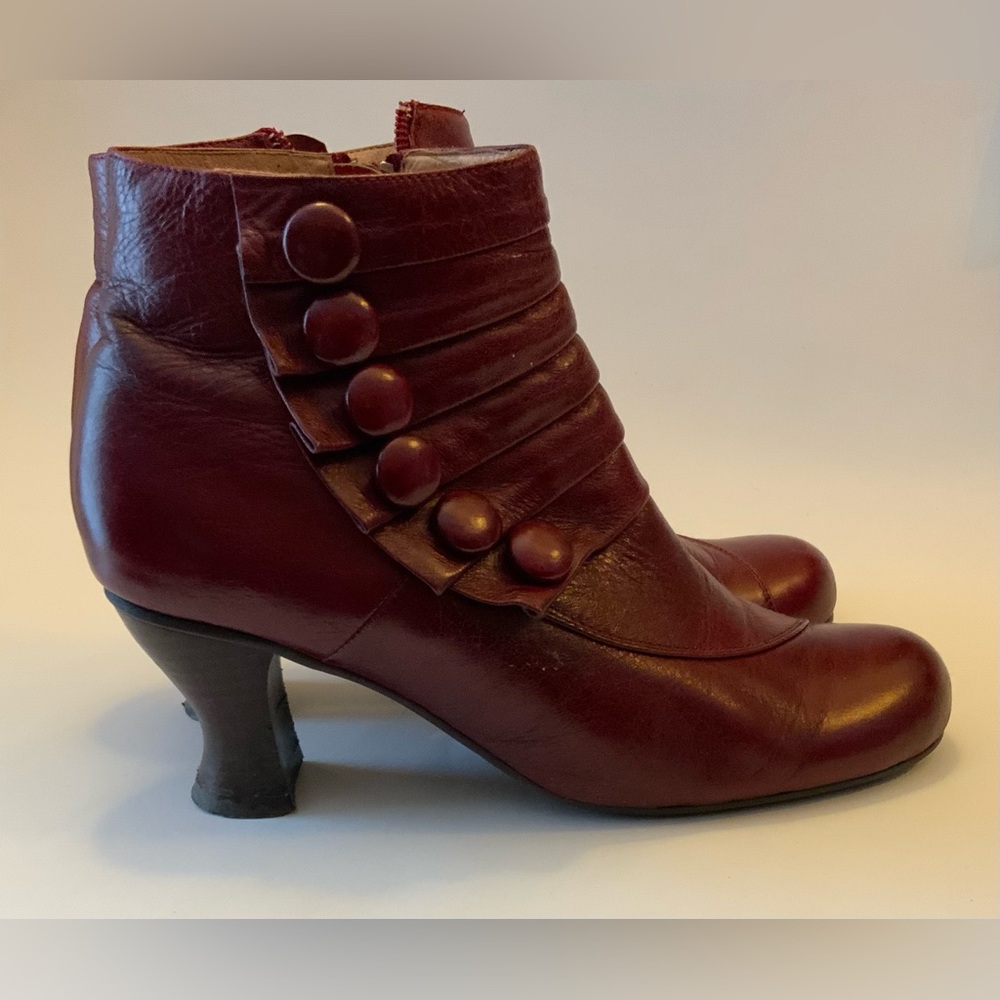 MIZ MOOZ Elegant Burgundy Ankle Boots